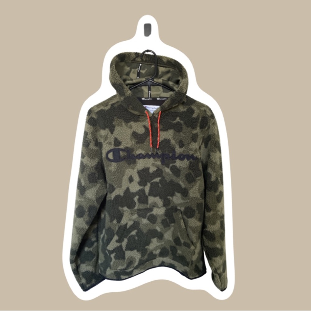 Champion sherpa camo hoodie - EUC worn once